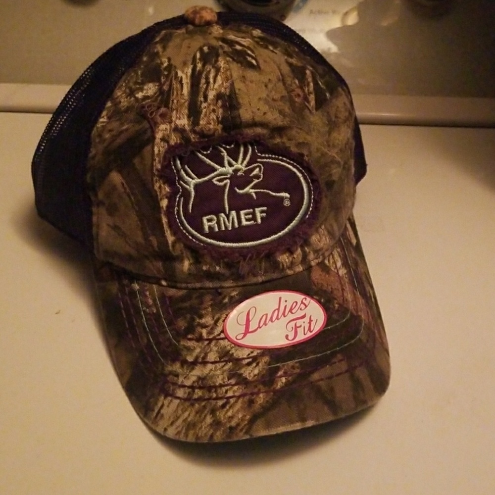 RMEF ROCKY MOUNTAIN ELK CAMO HUNTRESS HAT hunting